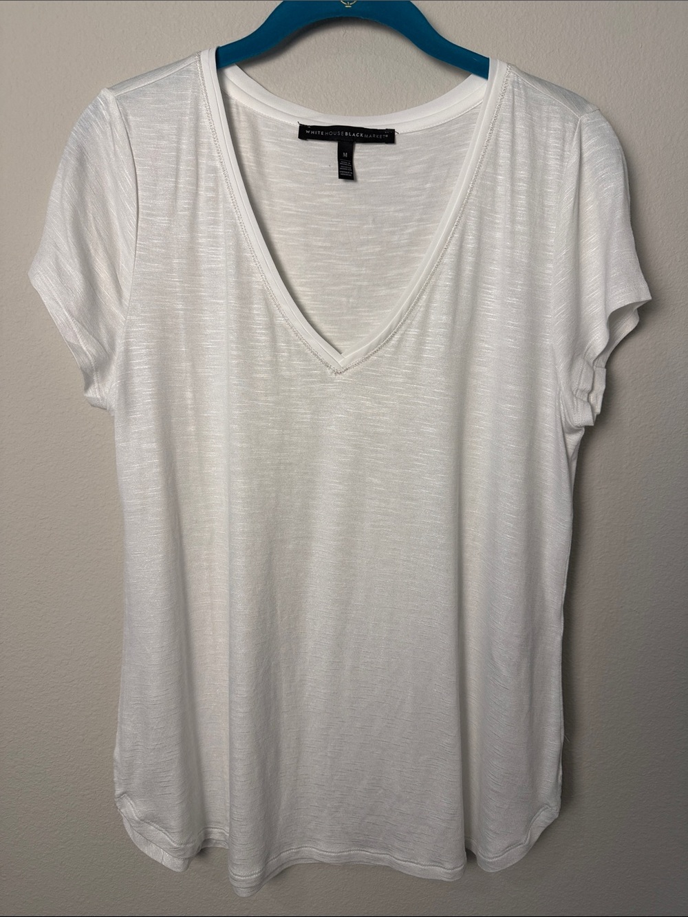White House Black Market White V-Neck Short Sleeve Tee
